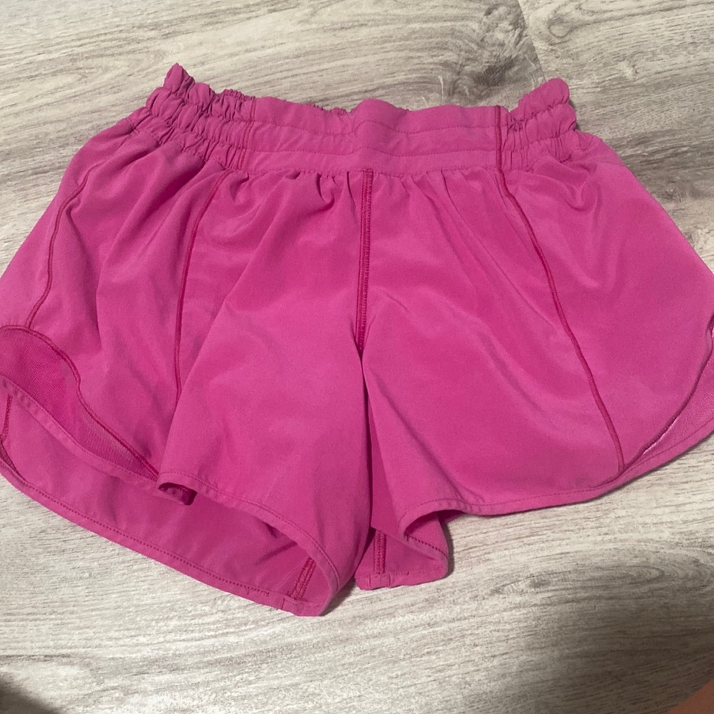 Sonic pink lululemon Hotty hits size 4, 4 inch